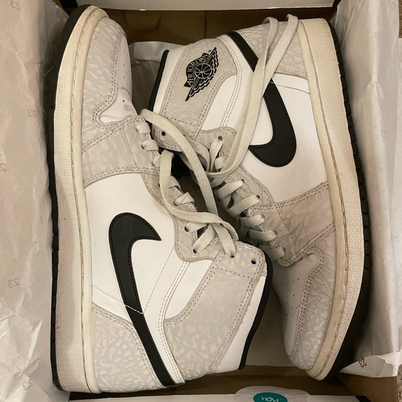Jordan 1 White Elephant size 9 in Men’s (Used) - Picture 1 of 8